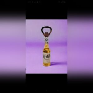 Modelo Beer Bottle Opener